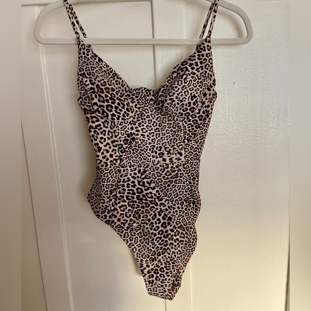 Skatie Rachel swimsuit in Leopard - size small